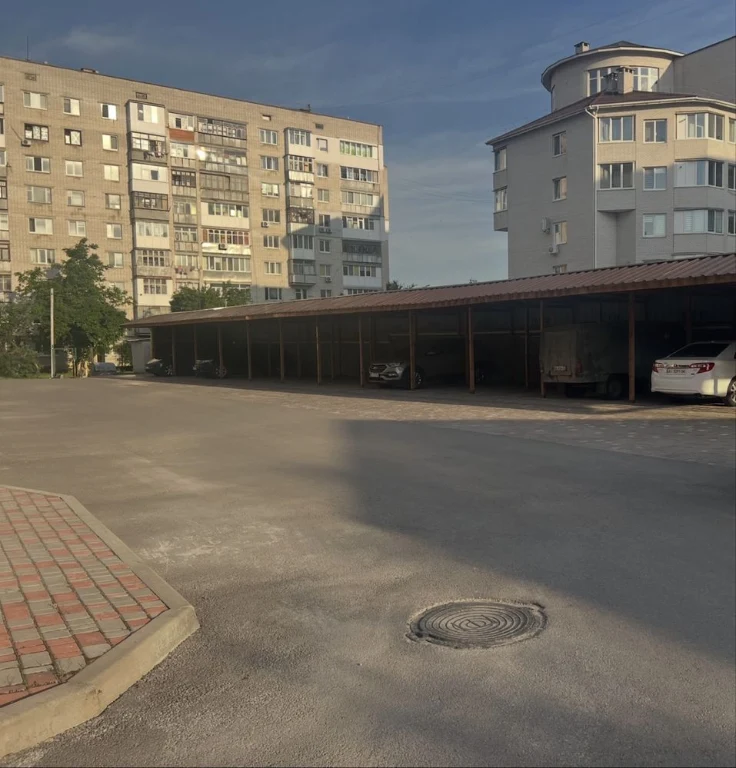 For sale: Covered parking space. Railway. Naiber Residence