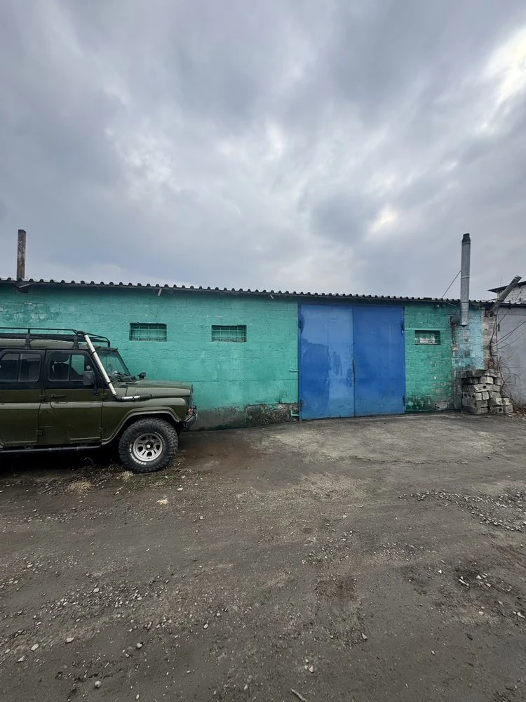 For Sale: GK Polit Box 300 sq m