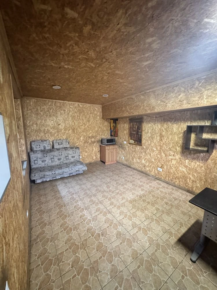 For Sale: GK Polit Box 300 sq m