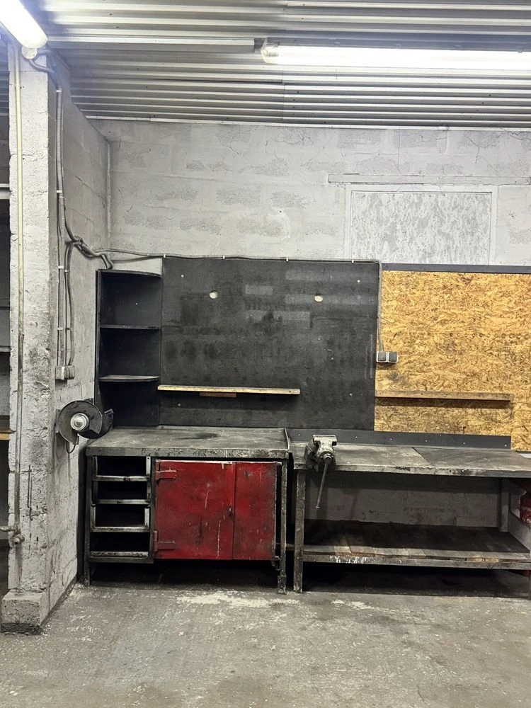 For Sale: GK Polit Box 300 sq m