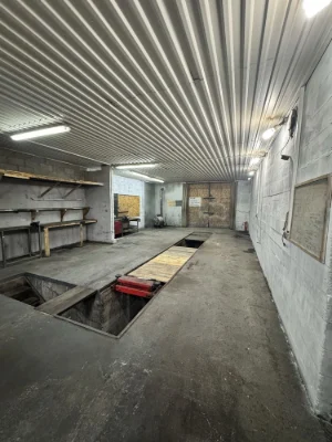 For Sale: GK Polit Box 300 sq m