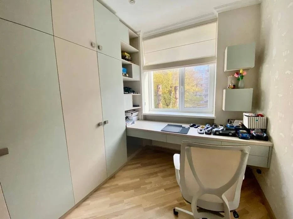 For sale 3-room apartment 104 m² in the residential complex IQ House, V. Mossak St.
