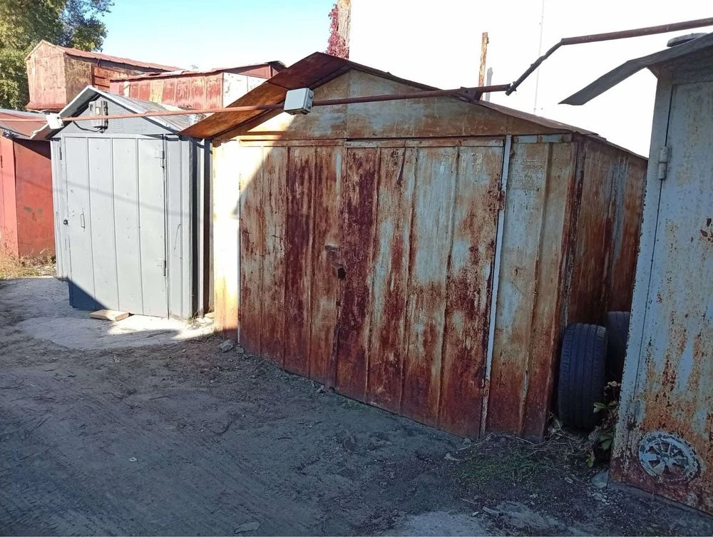 Garage for Sale - Auto School GK "Zoryany"