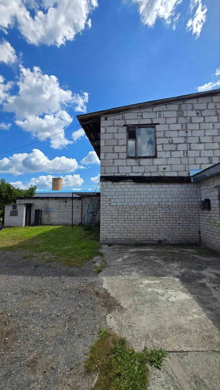 Sale of a two-story garage in the city of Vasylkiv