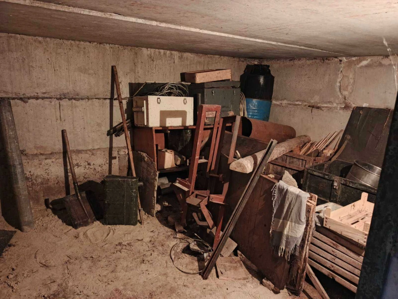 sale of a garage in Vyshorod