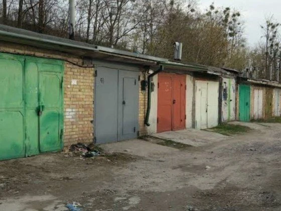 For Sale Garage "Gidromehanizator"