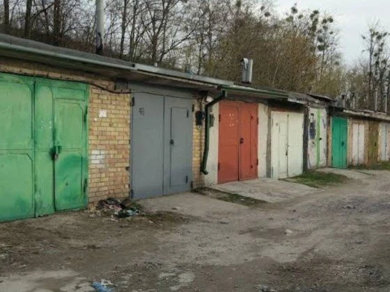 For Sale Garage "Gidromehanizator"