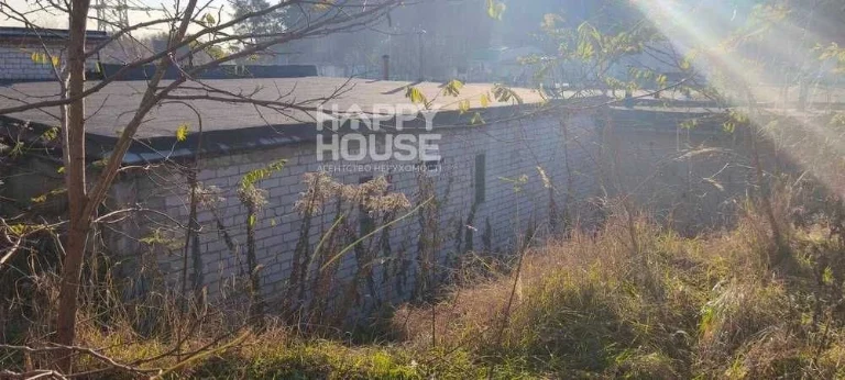 Land for a garage near Yaroslavichi residential complex