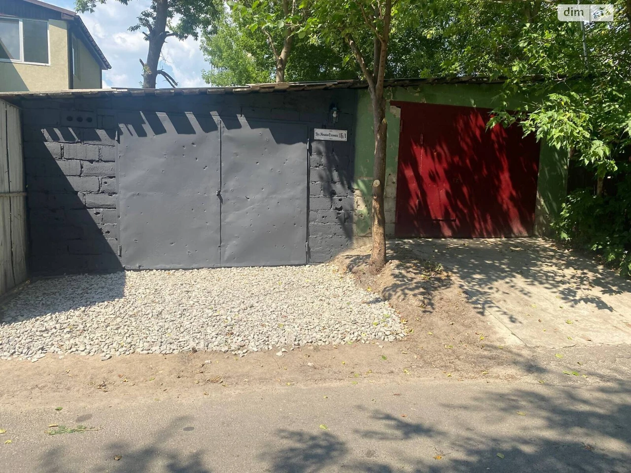 Продаж окремого гаража