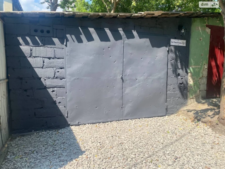 For Sale: Detached Garage