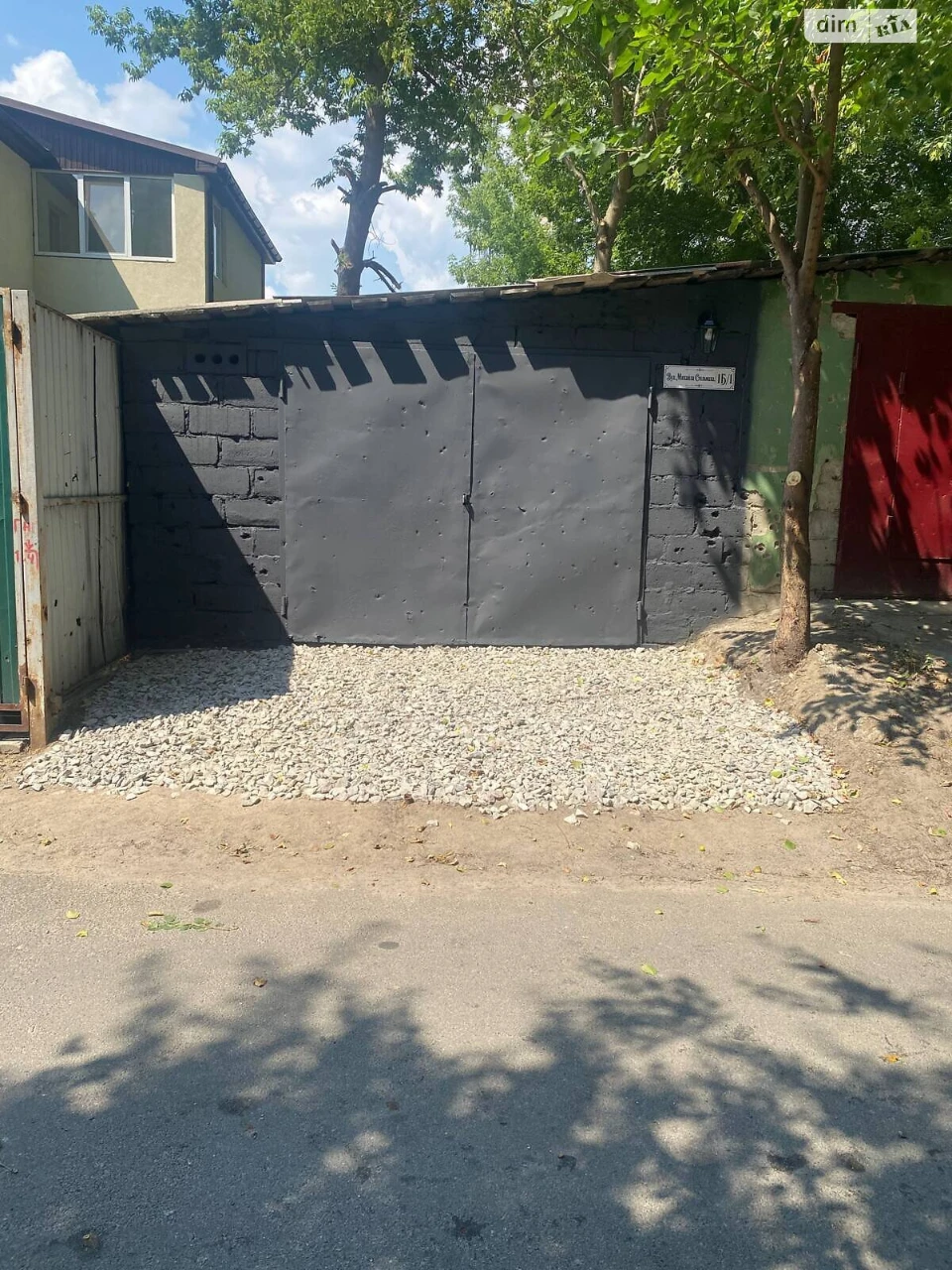 For Sale: Detached Garage