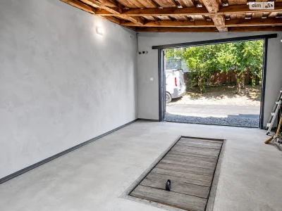 For Sale: Detached Garage