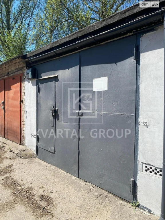 Garage Space for Sale in Romanivka