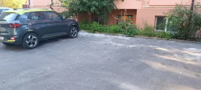 Продаётся участок под гараж