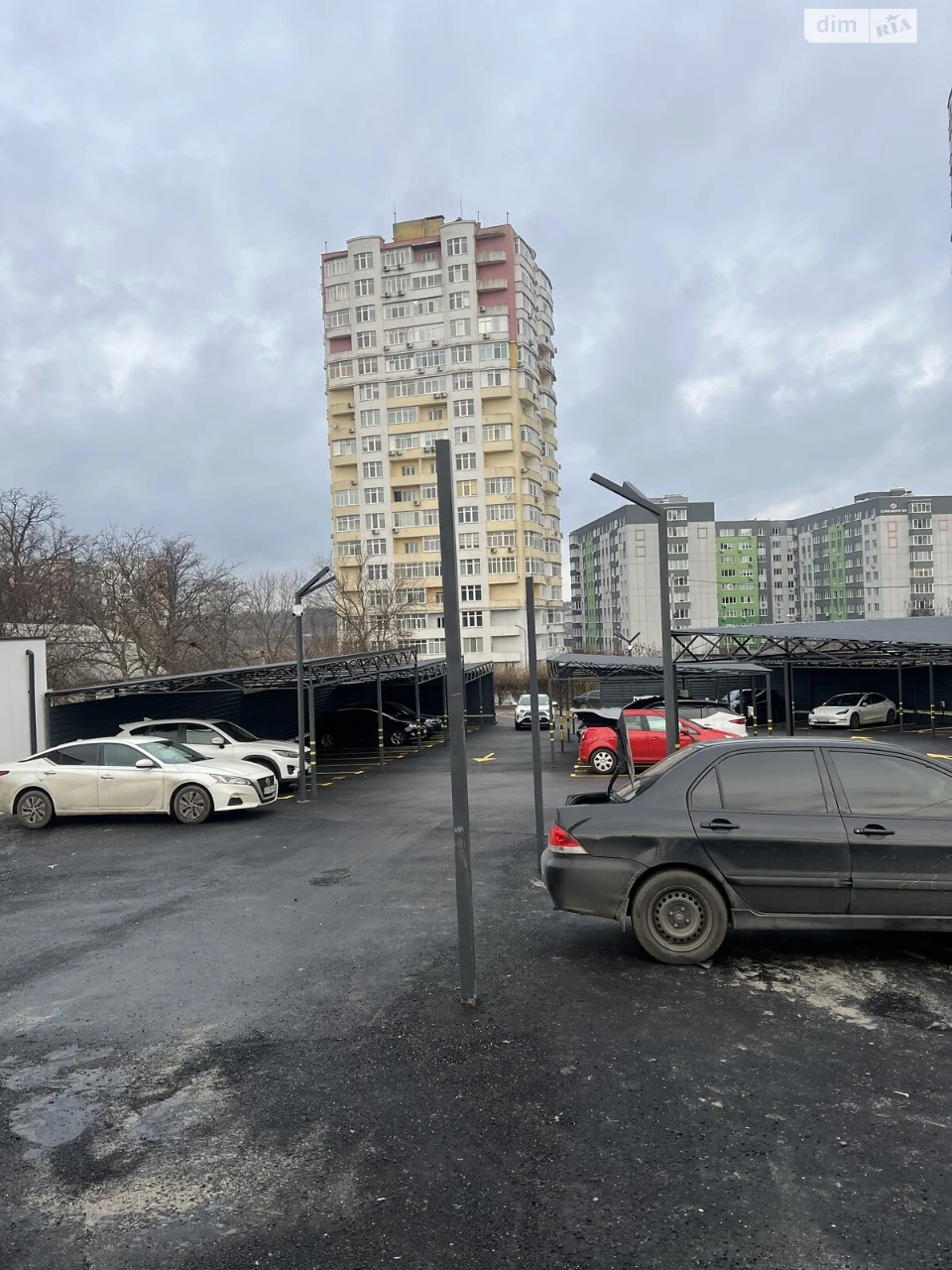 Продается отдельный гараж в Ирпене