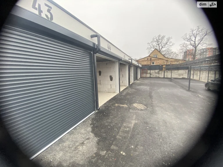 For Sale: Detached Garage in Irpin