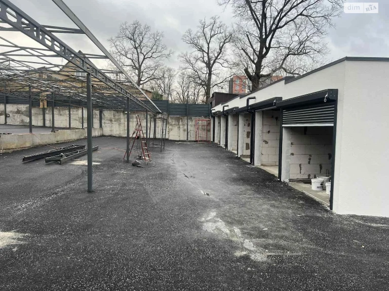 For Sale: Separate Garage