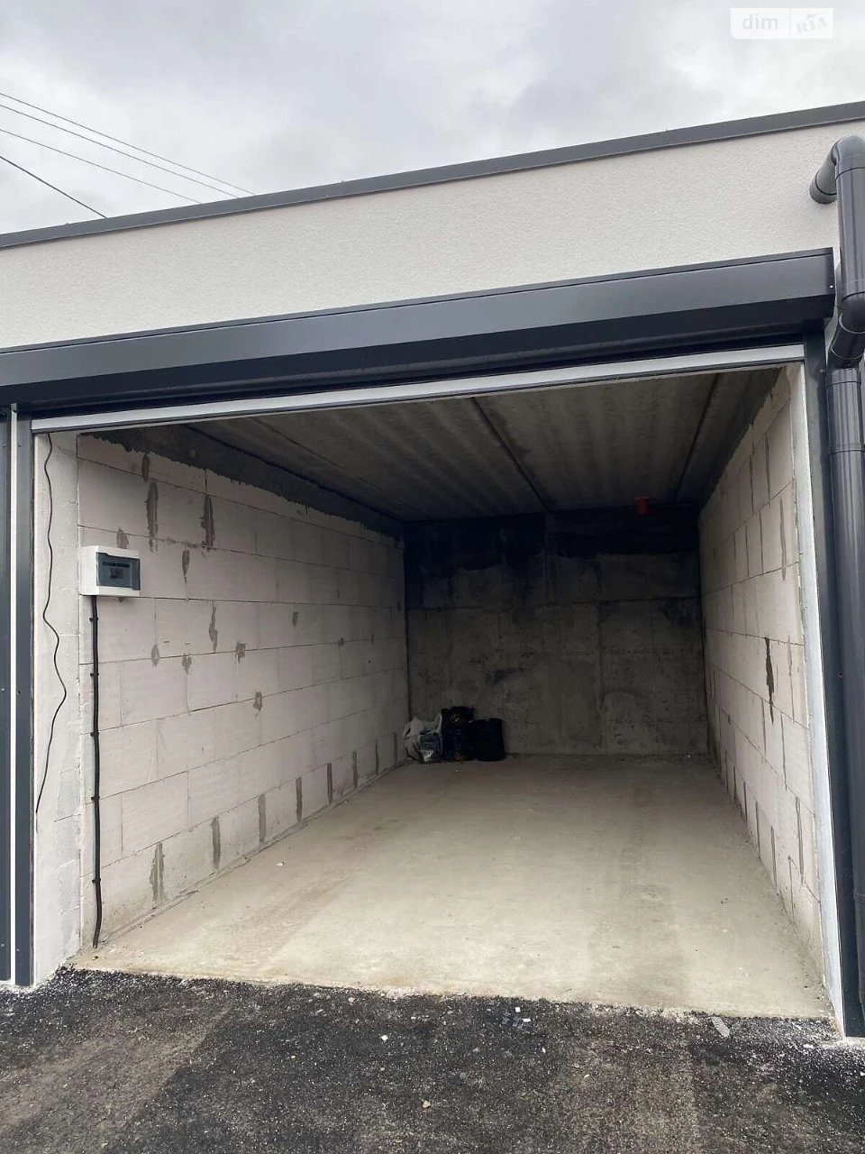 For Sale: Separate Garage