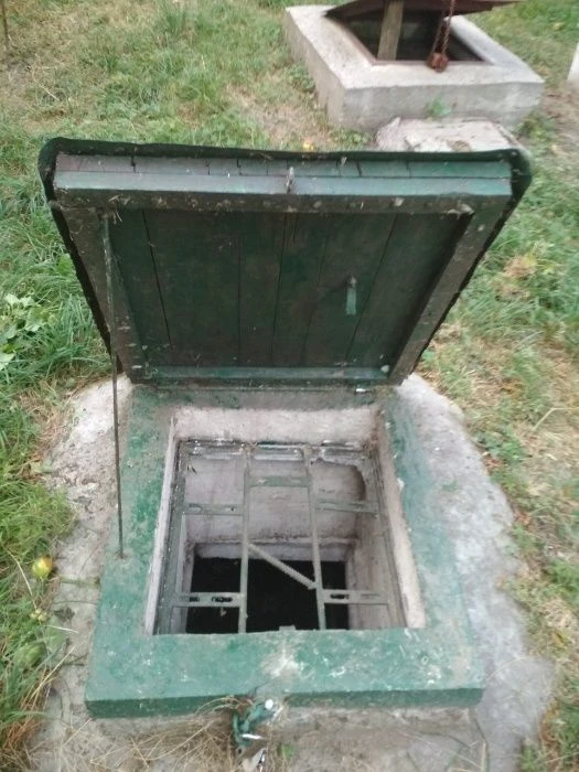 Продам погреб в хорошем состоянии. Цена договорная.