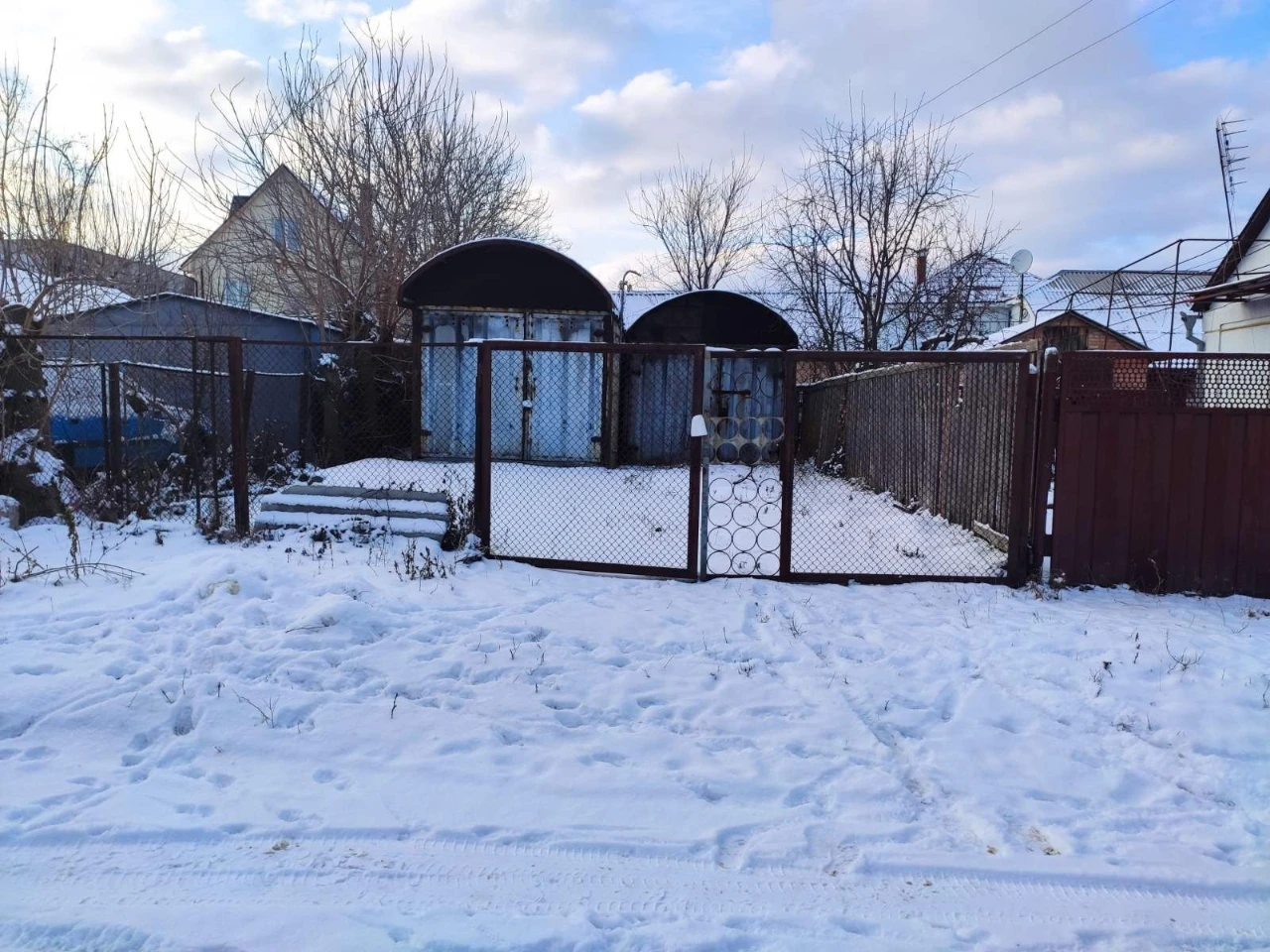 Продаються 2 гаража