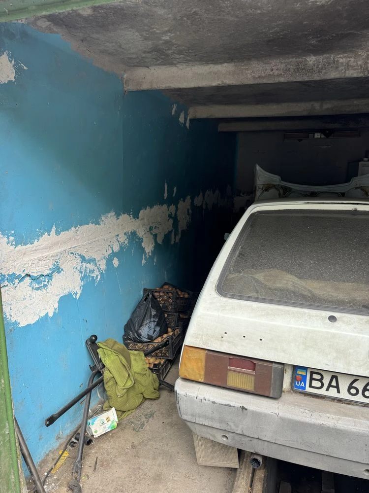 Garage for sale in Andryushkino Yard