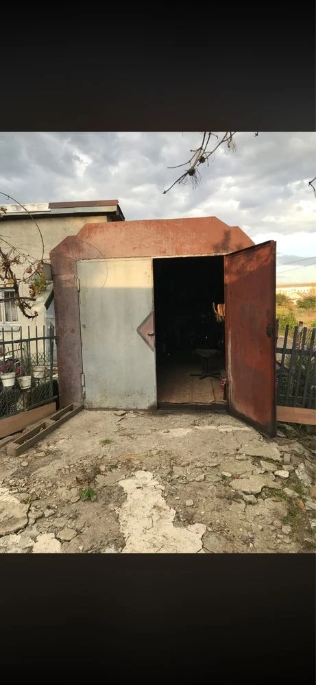 Farm with Garage for Sale