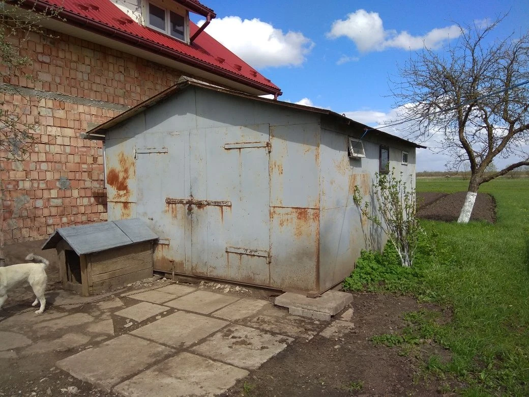 Гараж. Ціна узгоджується.