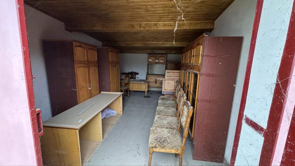 Garage with possibility of extension 2 units