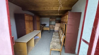Garage with possibility of extension 2 units