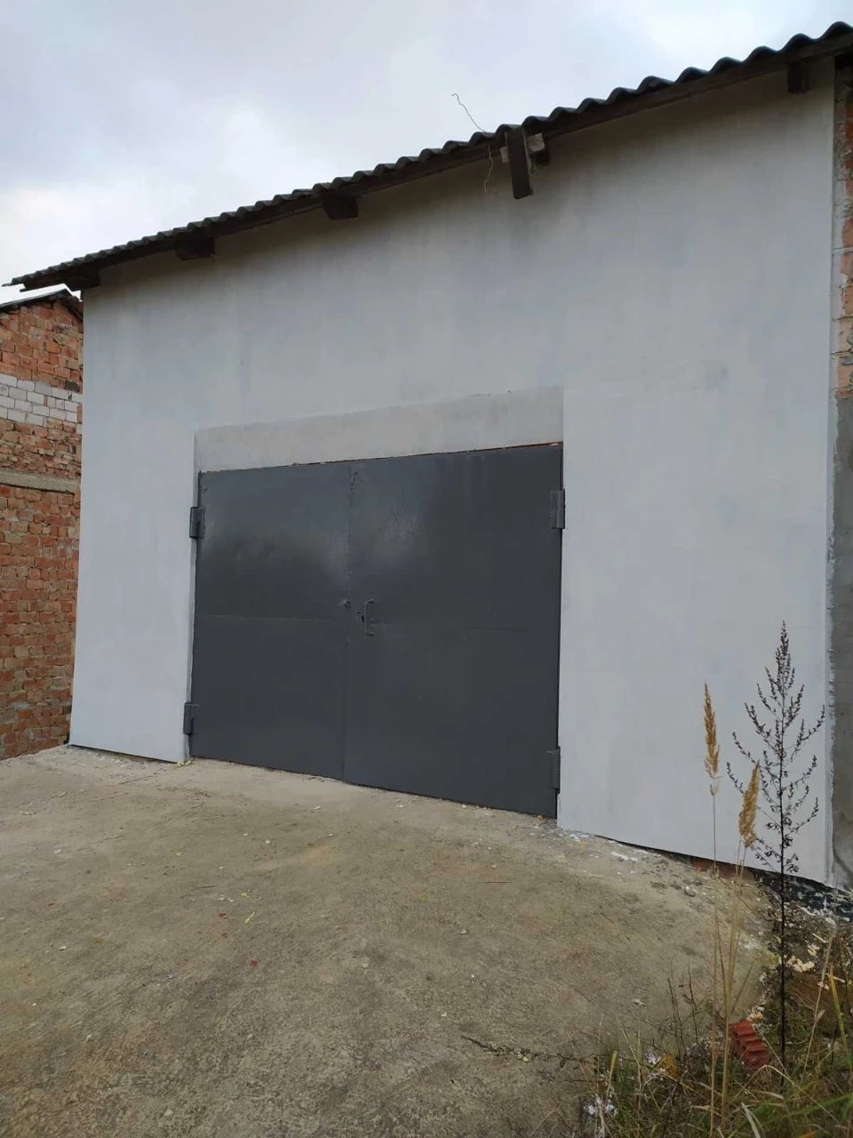 Brick Garage for Sale in Truskavets