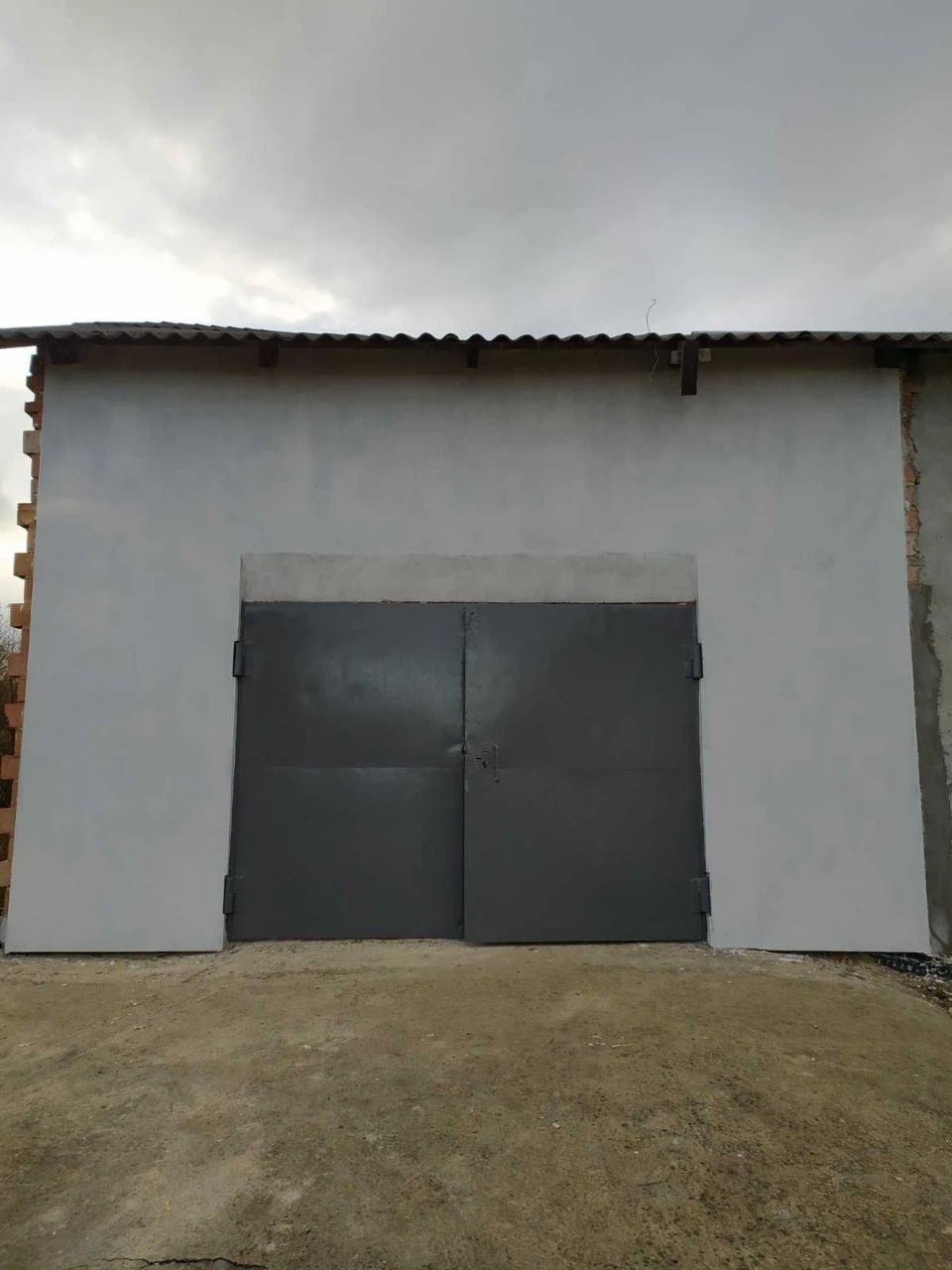 Brick Garage for Sale in Truskavets