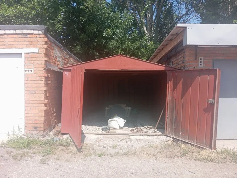 For Sale: Portable Garage
