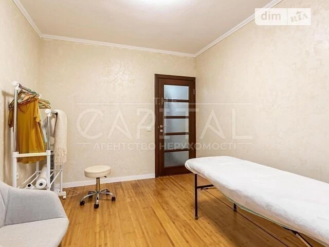Sale of 3-room apartment 65 sq. m. on Grigory Skovorody Street 11 •