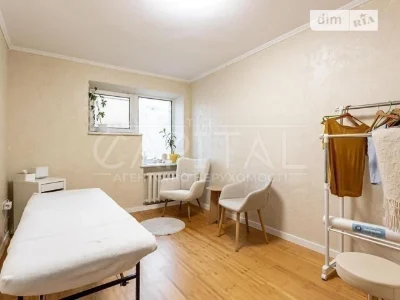 Sale of 3-room apartment 65 sq. m. on Grigory Skovorody Street 11 •