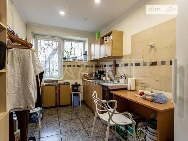 Sale of 3-room apartment 65 sq. m. on Grigory Skovorody Street 11 •
