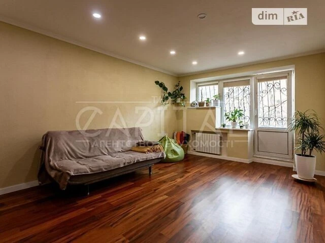 Sale of 3-room apartment 65 sq. m. on Grigory Skovorody Street 11 •