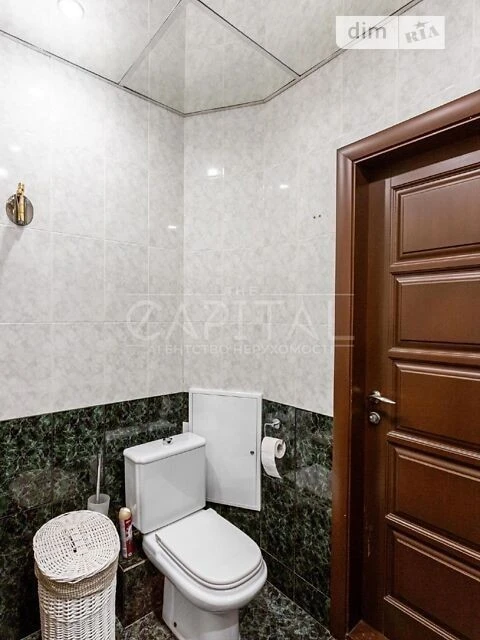 Sale of 3-room apartment 65 sq. m. on Grigory Skovorody Street 11 •