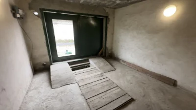Продам ухоженный гараж на 5-й Автобазе (отличное расположени