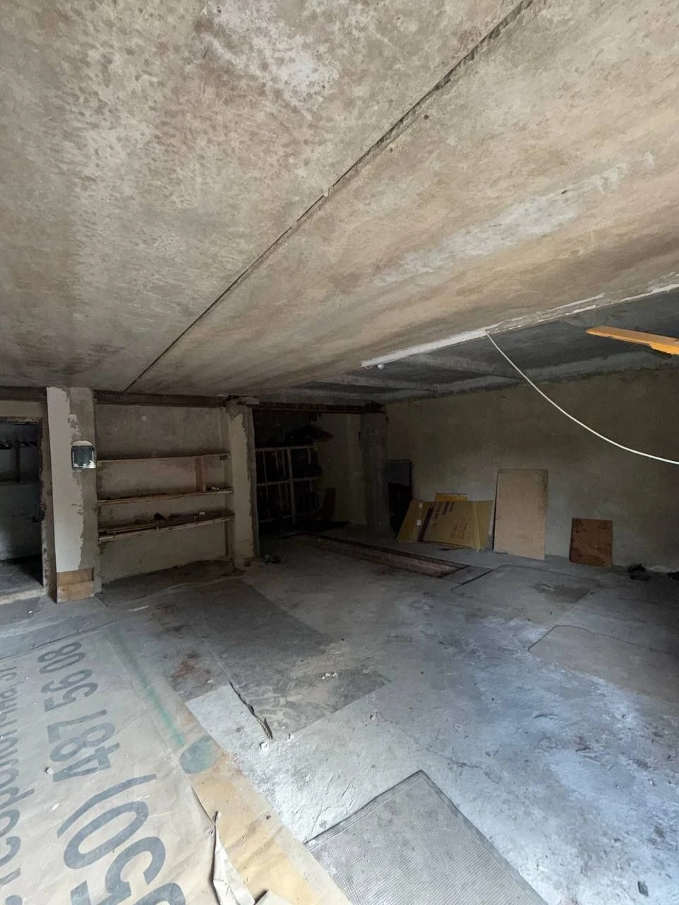 Two Garages for Sale in the Military Town Area