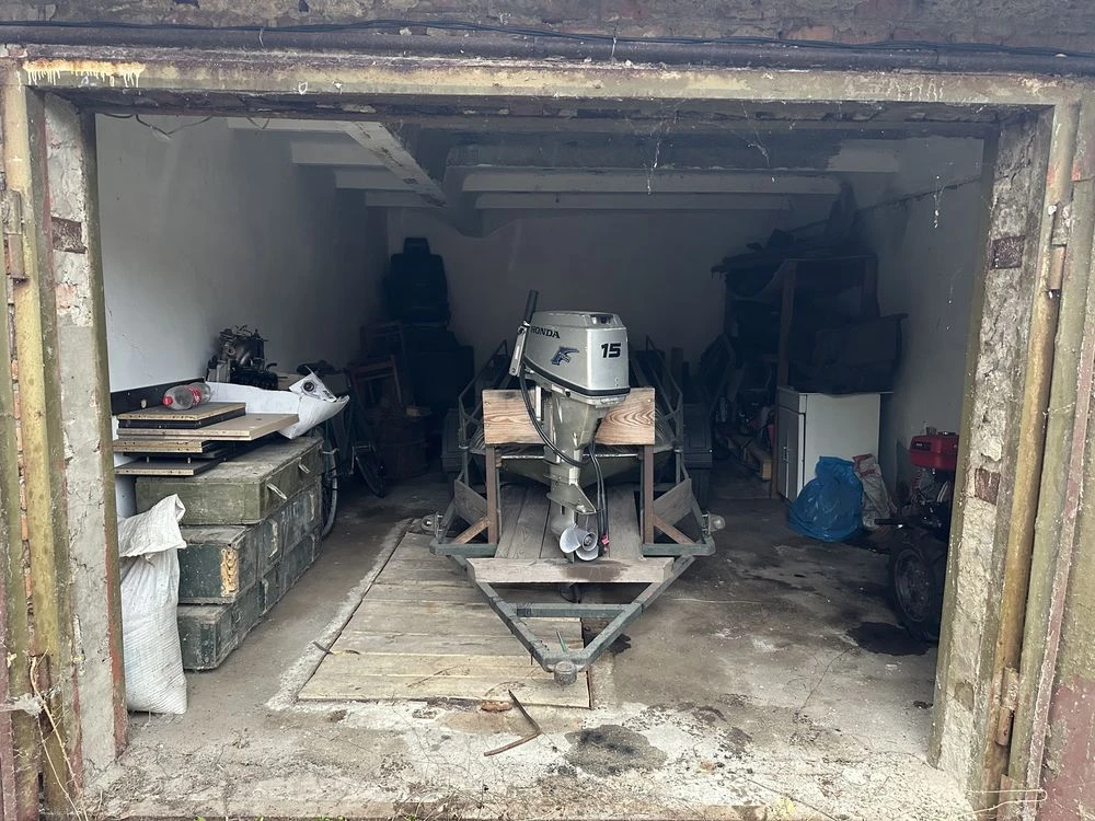 Garage New Military Town