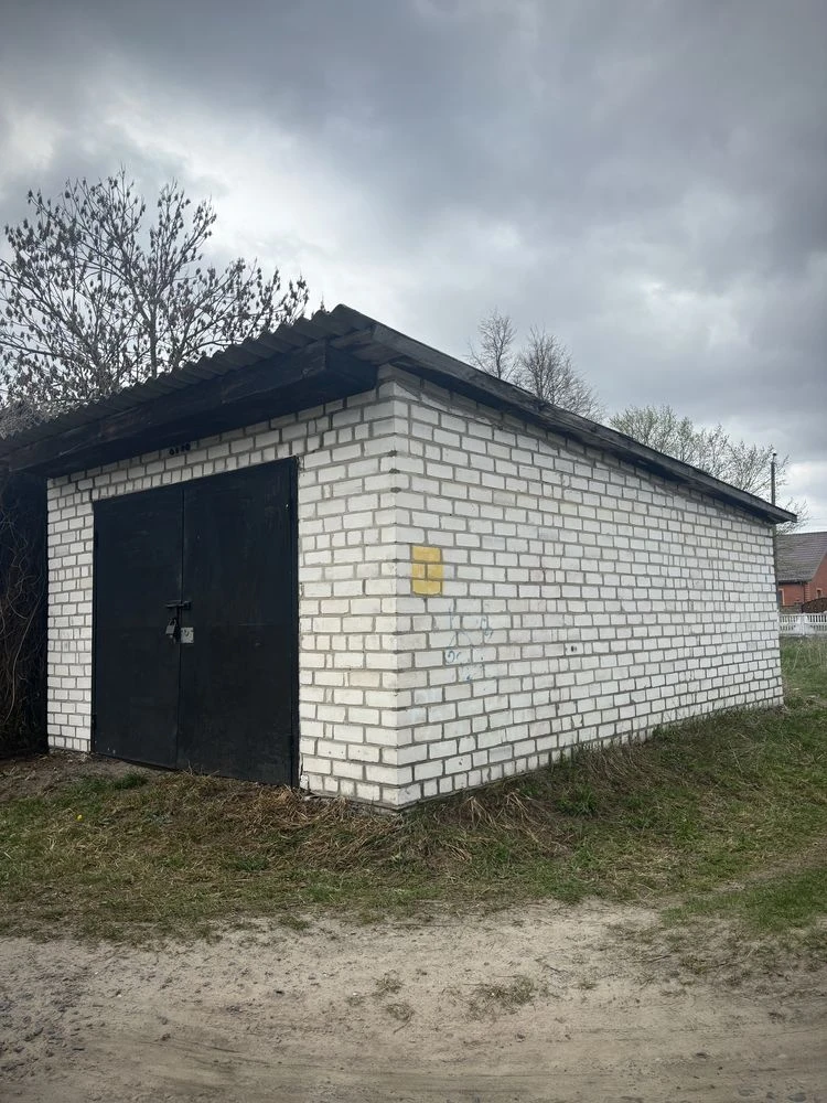 Продам гараж цегляний в центрі міста