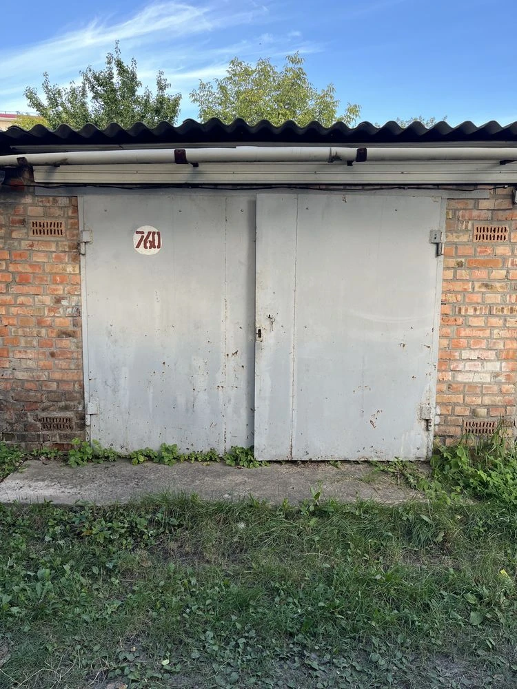 Garage for sale in Cooperative N2