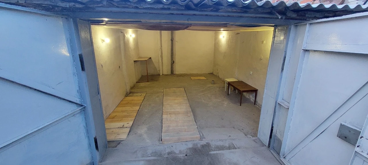 Продается гараж в 2-м кооперативе (сейчас гараж в аренде)