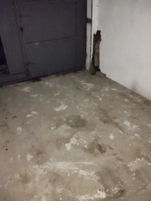 For sale: Large garage in cooperative 5