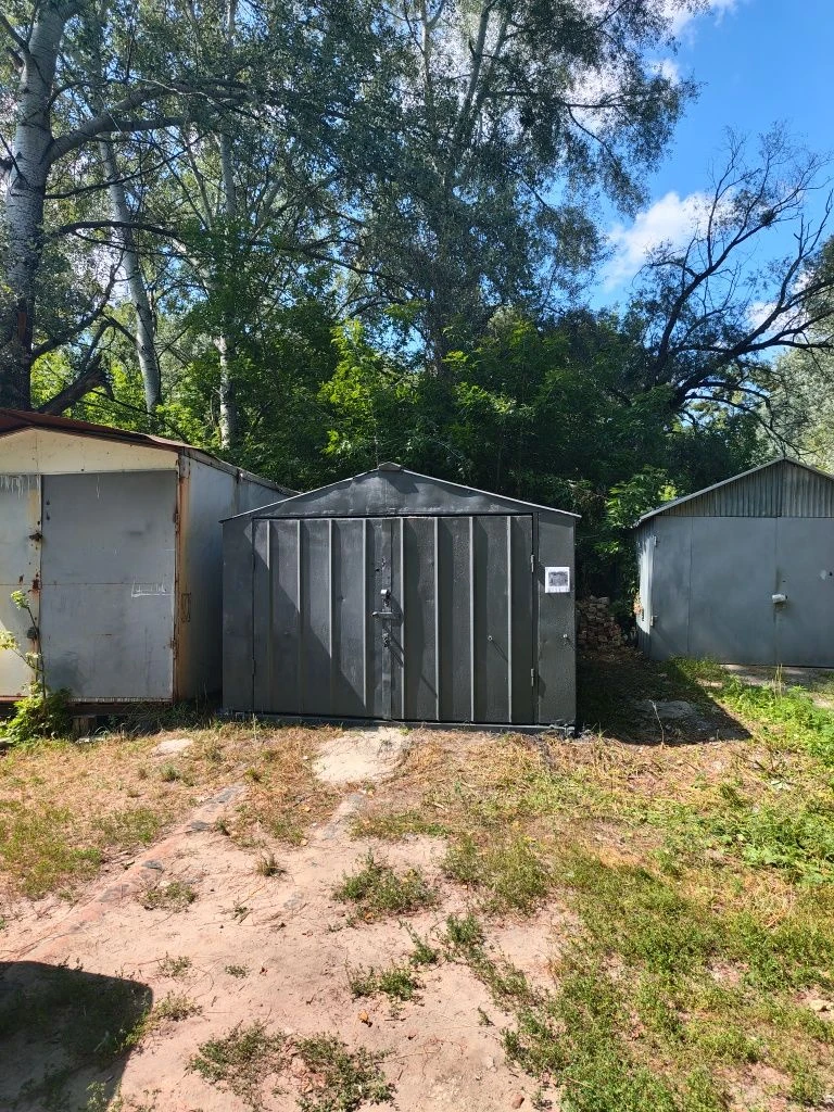 Metal Garage.