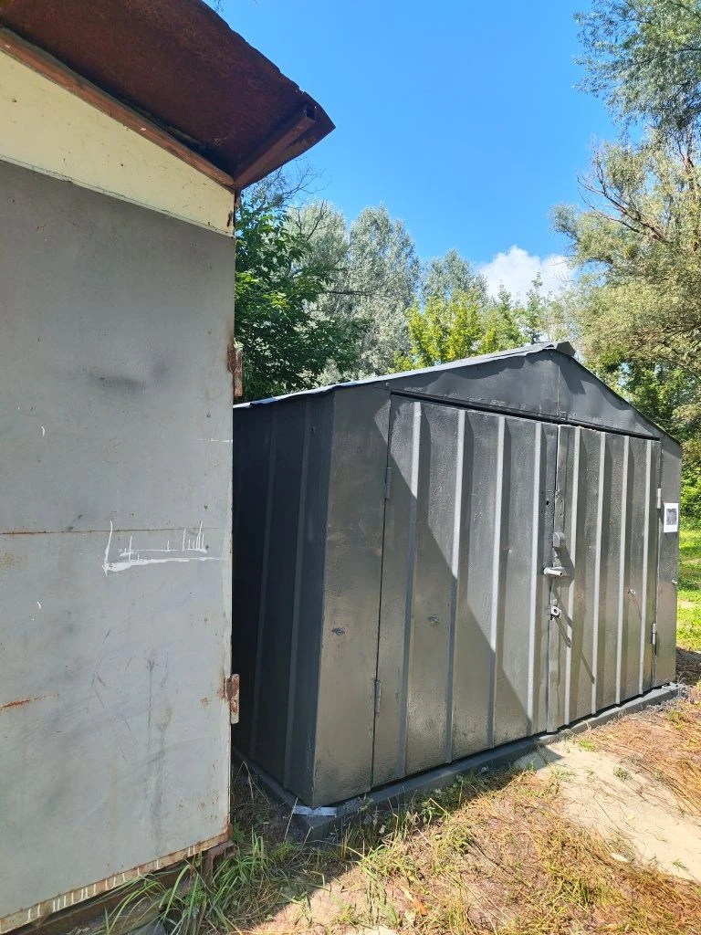 Metal Garage.