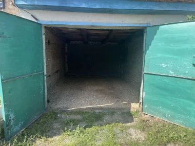 For sale: Garage. In the center of the city of Putivl!