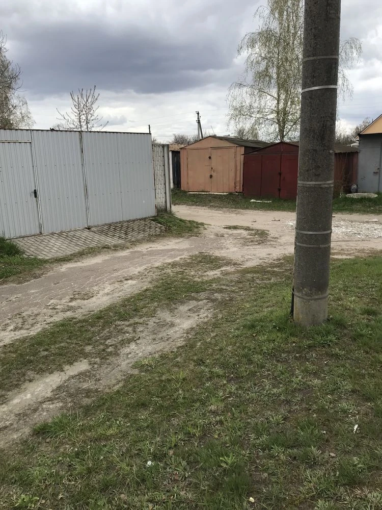 Metal Garage in the town of Shostka