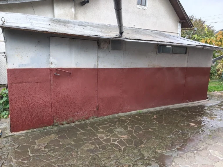 metal garage