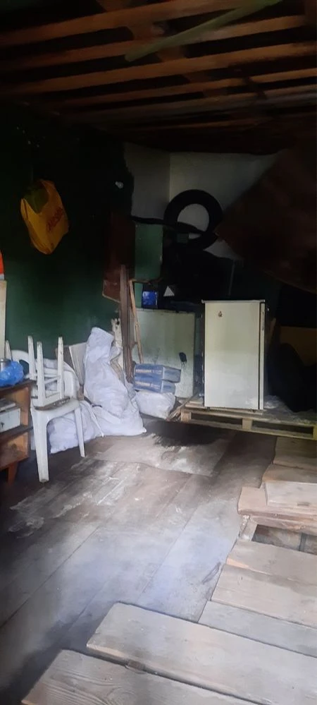 Продається цегляний гараж